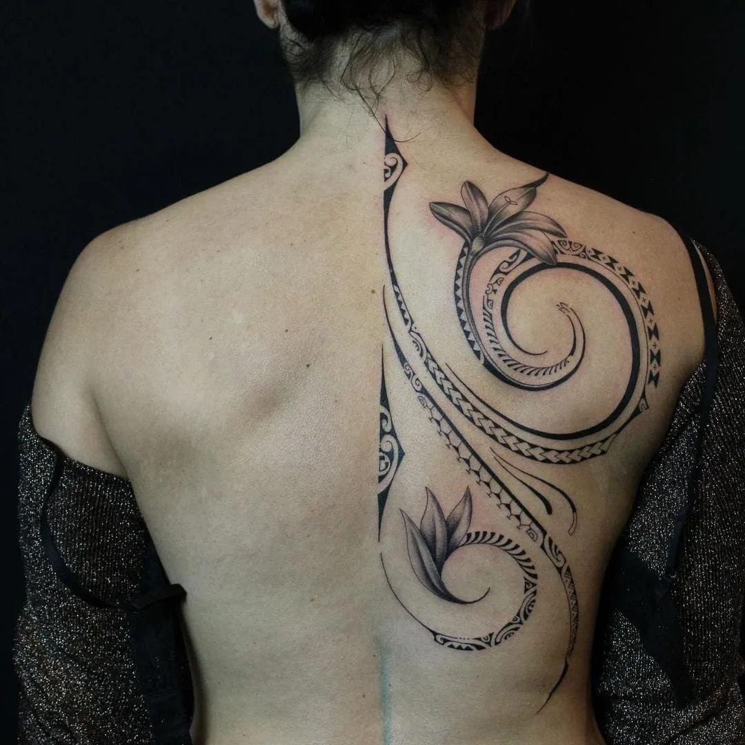 Artista di tatuaggi Temauri Jouout