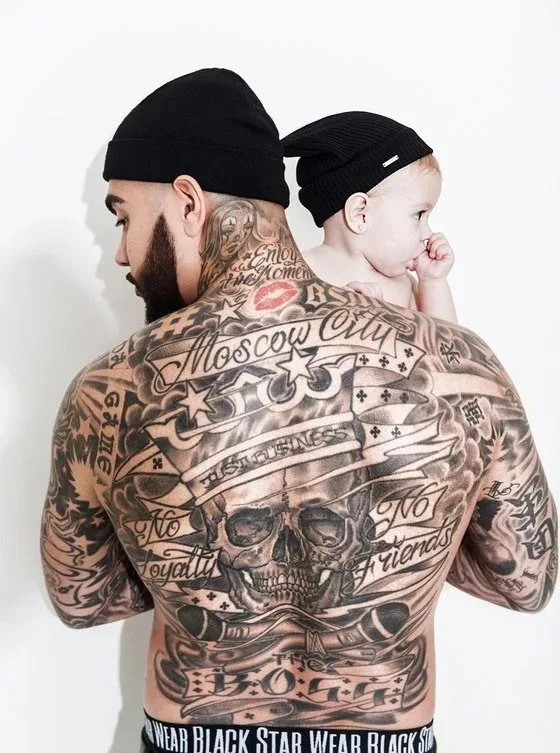 татуировки Тимати, Black Star tattoo