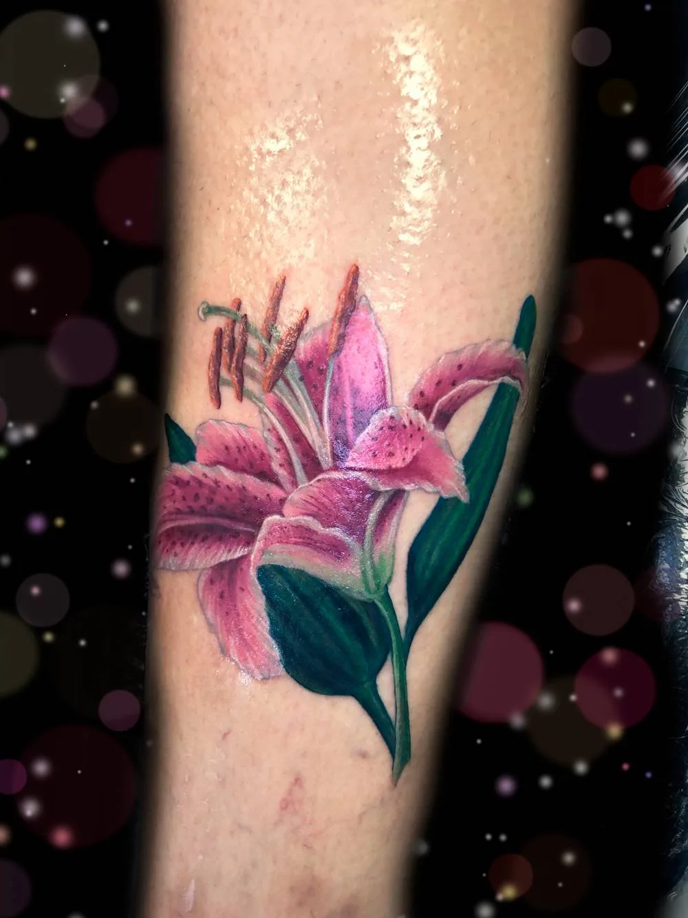 Tattoo artist Megan Wood, watercolor, realistic authors tattoo, flowers, animals | USA