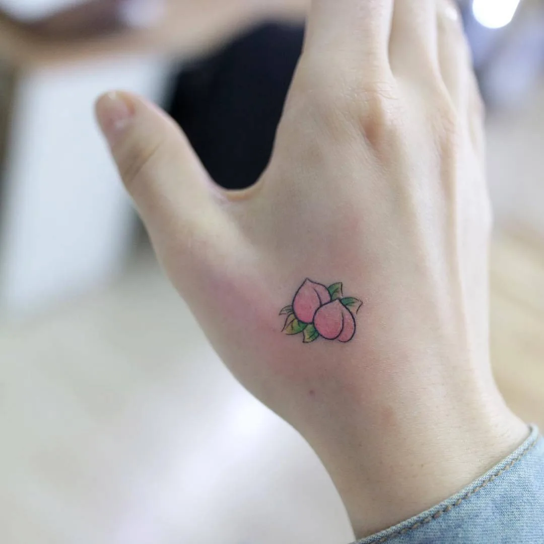 Artista del tatuaggio Wonseok, tatuaggio colorato piccolo, minimalismo | Corea