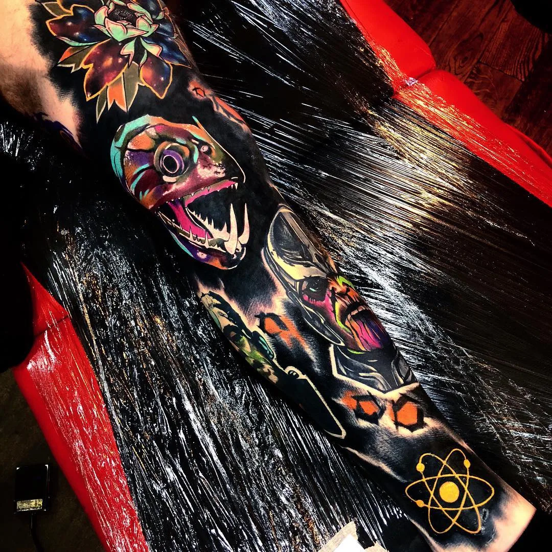Artista de tatuagem Andrew Little Andy Marsh, estilo de autor color tatuagem de manga nova escola