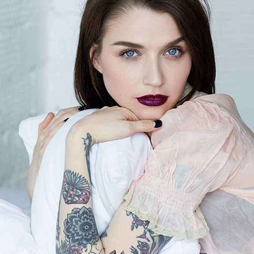 Саша Unisex - татуировщица с мировым именем