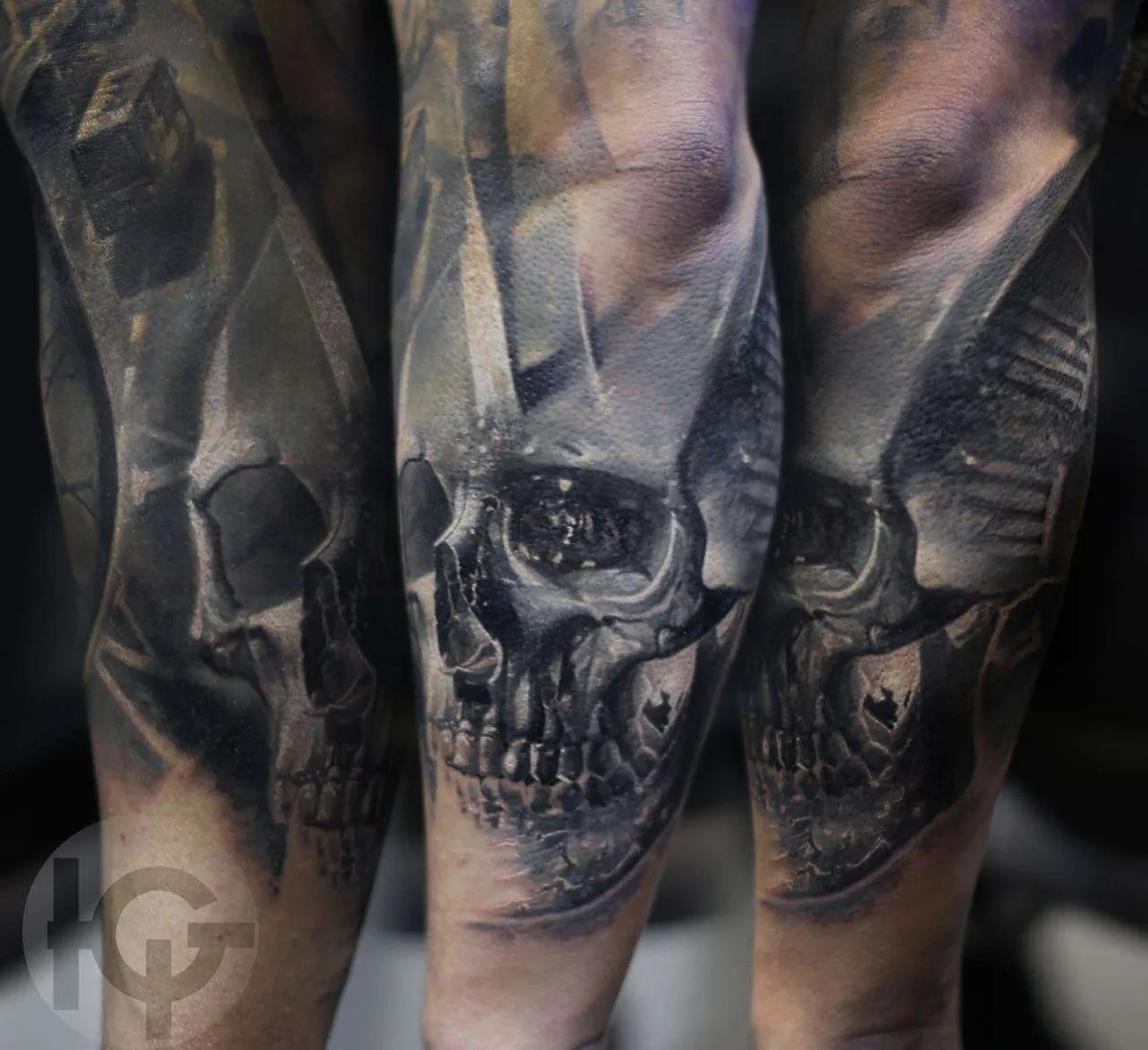 Tattoo artist and the machines builder Iwan Yug, color portrait realistic tattoo | Russia