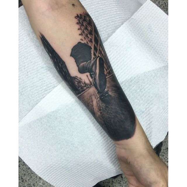 Tattoo artist Ben Kaye black and grey realism tattoo | Тату мастер Ben Kaye черно-белый тату реализм