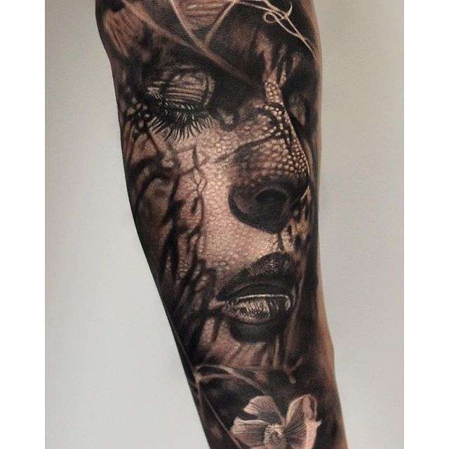 Тату мастер Matthew James черно-белые реалистичные татуировки