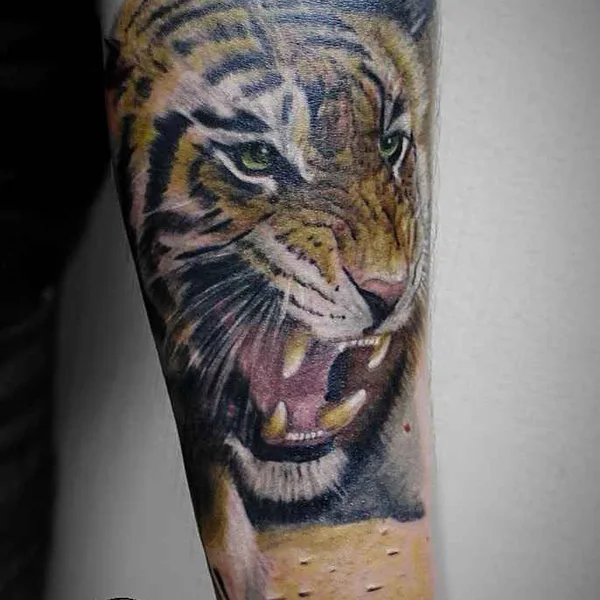 Реализм tattoo by    Postoronnie in Екатеринбург