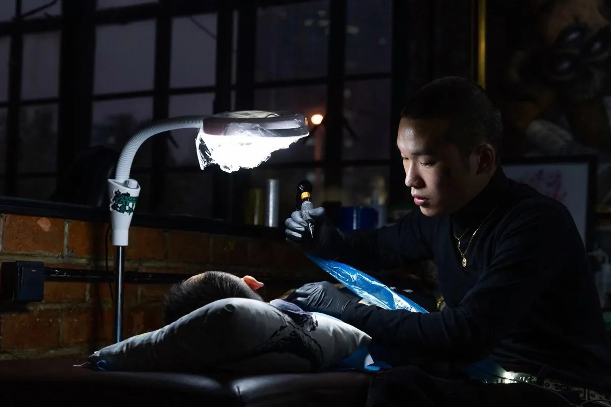 Tattoo artist Wang Jun