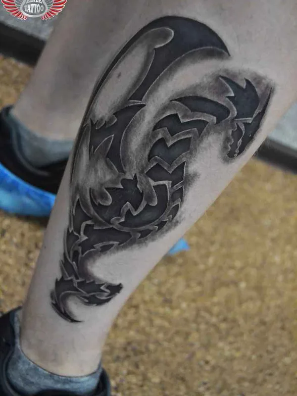 black and grey blackwork Tatuaggio su calf #12784 | Tatuatore Радион