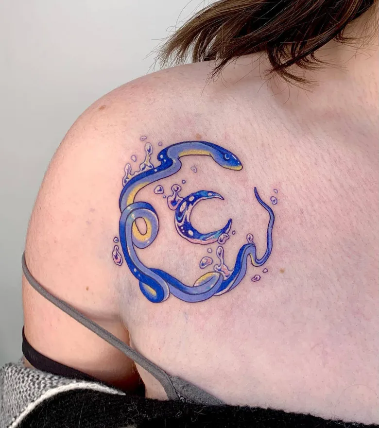Tattoo artist Zvee