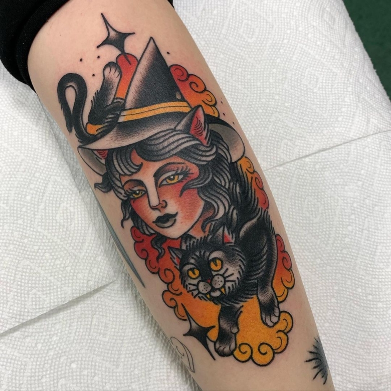  @fakelegfoxtattoo 