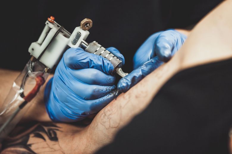 Erhöhen Tattoos das Risiko von Hautkrebs?