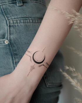 Fine Line tattoo