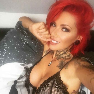 🔥 Heiße Fotos, Model-Portfolio  #6026 Tätowiermodell Kimberley Ann