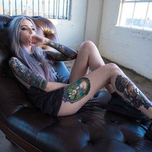 🔥 Heiße Fotos, Model-Portfolio  #6179 Tätowiermodell Kimberry Behets