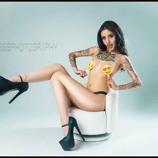 🔥 Heiße Fotos, Model-Portfolio  #6512 Tätowiermodell Karla Blackburn