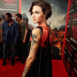 🔥 Heiße Fotos, Model-Portfolio  #15967 Tätowiermodell Ruby Rose