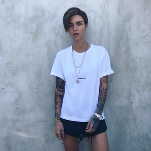 🔥 Heiße Fotos, Model-Portfolio  #15966 Tätowiermodell Ruby Rose