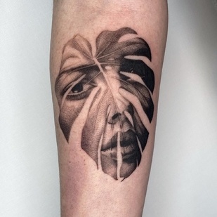 tattoo auf Unterarm #63776 | Tattoo Artist Camille @plantsnpokes