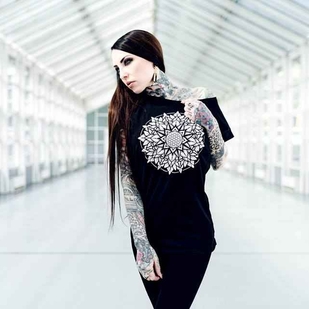 🔥 Heiße Fotos, Model-Portfolio  #9456 Tätowiermodell Makani Terror