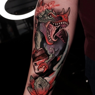 Männlich Farbe Neo-traditionell tattoo auf Unterarm #65067 | Tattoo Artist Alena Lang