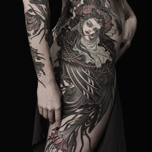 Weiblich Farbe Neo-traditionell tattoo auf Oberschenkel #65648 | Tattoo Artist ROMAN MIGURA