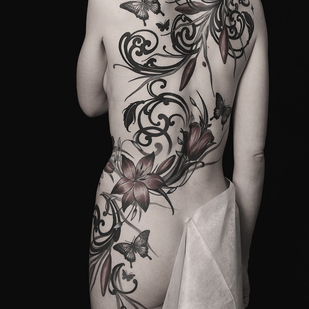 Weiblich Farbe Ornamental tattoo auf Rücken #65662 | Tattoo Artist ROMAN MIGURA