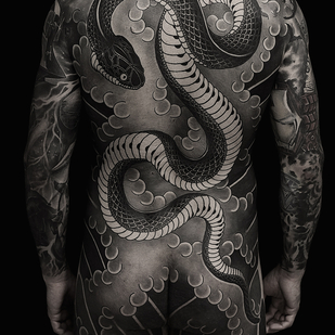 Männlich Schwarz und Grau Japanisch tattoo auf Rücken #65671 | Tattoo Artist ROMAN MIGURA