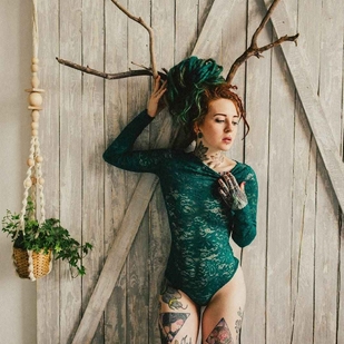 🔥 Heiße Fotos, Model-Portfolio  #10263 Tätowiermodell Yuliya Ivy Platonova