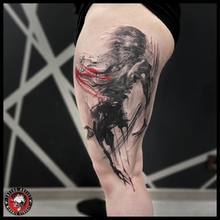 Männlich Schwarz und Grau Trash Polka tattoo auf Bein #66270 | Tattoo Artist Mihail Strogiy