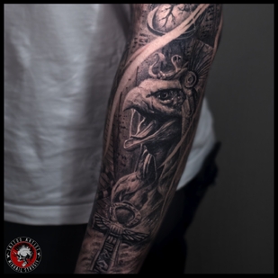 Männlich Schwarz und Grau Realismus tattoo #66258 | Tattoo Artist Mihail Strogiy