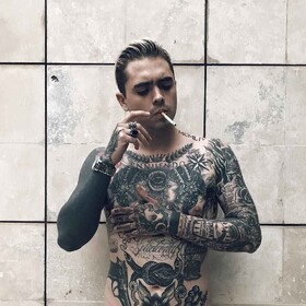  Tattooed model Jose Prager