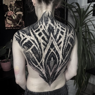 Weiblich Schwarz und Grau  tattoo auf Rücken #54119 | Tattoo Artist Sergey Tymkiv