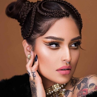 🔥 Heiße Fotos, Model-Portfolio  #771 Tätowiermodell Lora Arellano