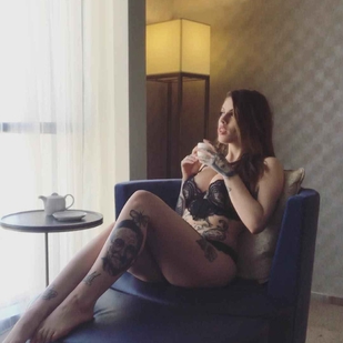 🔥 Heiße Fotos, Model-Portfolio  #20549 Tätowiermodell Bea Dux