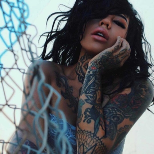 🔥 Heiße Fotos, Model-Portfolio  #20895 Tätowiermodell Elle Audra