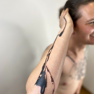 Männlich Schwarz Abstrakt tattoo auf Ärmel #69016 | Tattoo Artist Mary Nepostaeva