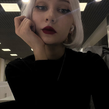 Tätowierer Polina Rubina