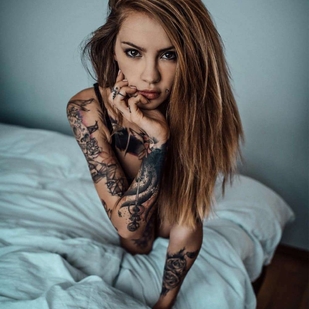 🔥 Heiße Fotos, Model-Portfolio  #21768 Tätowiermodell Jackie Janzer