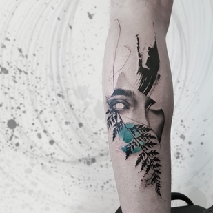 Männlich Farbe Autorenstil tattoo auf Schienbein #70797 | Tattoo Artist PINKA