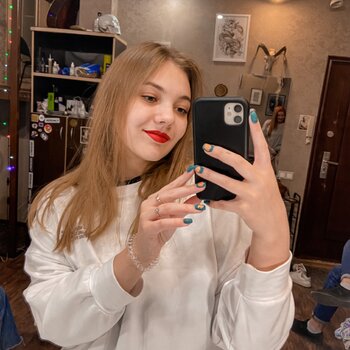 Tätowierer Kotova Kristina kikitatts