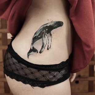 Weiblich Schwarz Aquarell tattoo auf Seite #14319 | Tattoo Artist Chen Jie