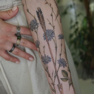Weiblich Farbe Botanisch tattoo auf Unterarm #44769 | Tattoo Artist Aleksandra Vorobeva