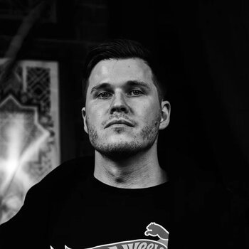 Tätowierer Timofey Victorovich