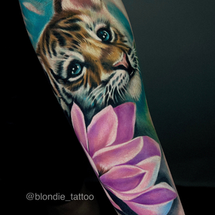 Weiblich Farbe Realismus tattoo auf Unterarm #79771 | Tattoo Artist Albina Kruchinina / blondie_tattoo
