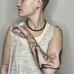 Weiblich Schwarz Abstrakt tattoo auf Ärmel #80457 | Tattoo Artist Mary Nepostaeva