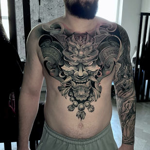 Männlich Schwarz und Grau Japanisch tattoo auf Brust #81721 | Tattoo Artist Maxim Markov