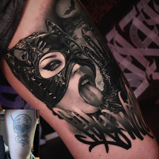 Weiblich Schwarz und Grau Porträt tattoo auf Bein #81941 | Tattoo Artist Dislike