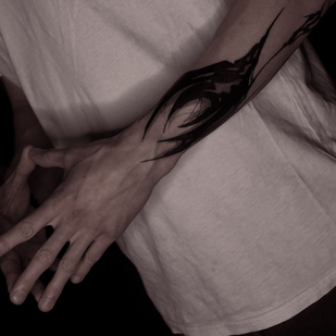 Männlich Schwarz Abstrakt tattoo auf Unterarm #82544 | Tattoo Artist Lida