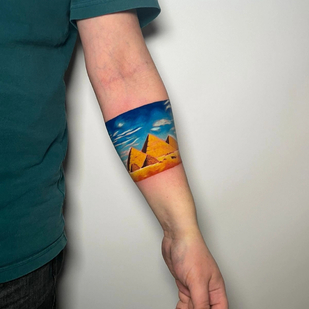 Männlich Farbe Realismus tattoo auf Unterarm #82641 | Tattoo Artist Aleksey Shitov