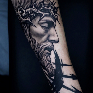 Männlich Schwarz und Grau Porträt tattoo auf Unterarm #83008 | Tattoo Artist Pavel Zubkov